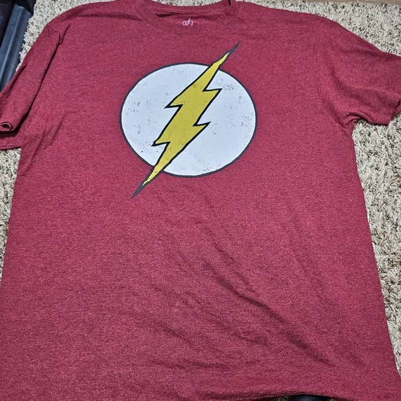The Flash T-Shirt - Picture 1 of 2